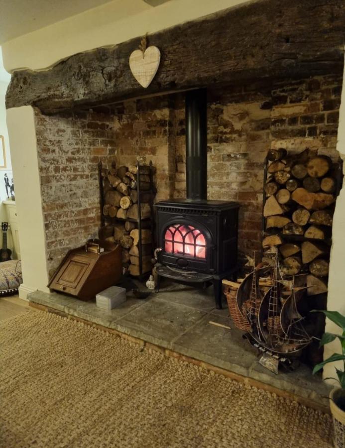 Jackdaw Cottage-Beautiful Cottage, Town Centre Wimborne Minster Luaran gambar